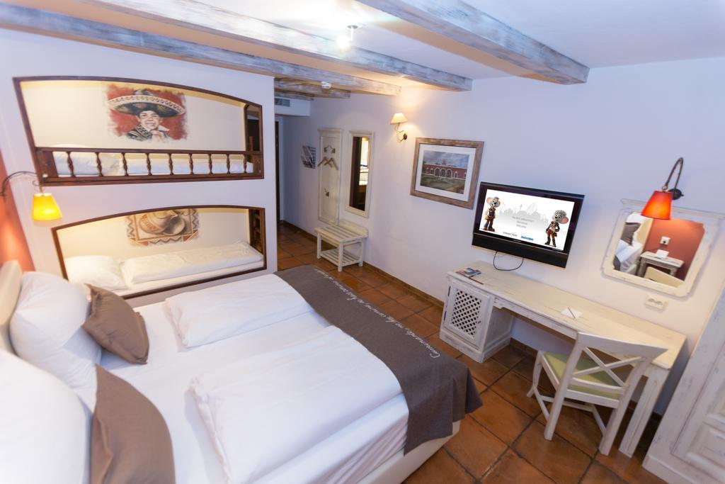 4-Sterne Erlebnishotel El Andaluz, Europa-Park Freizeitpark & Erlebnis-Resort Rust Luaran gambar